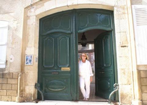 Bed and Breakfast Le Tabellion Noyers-sur-Serein Exterior foto